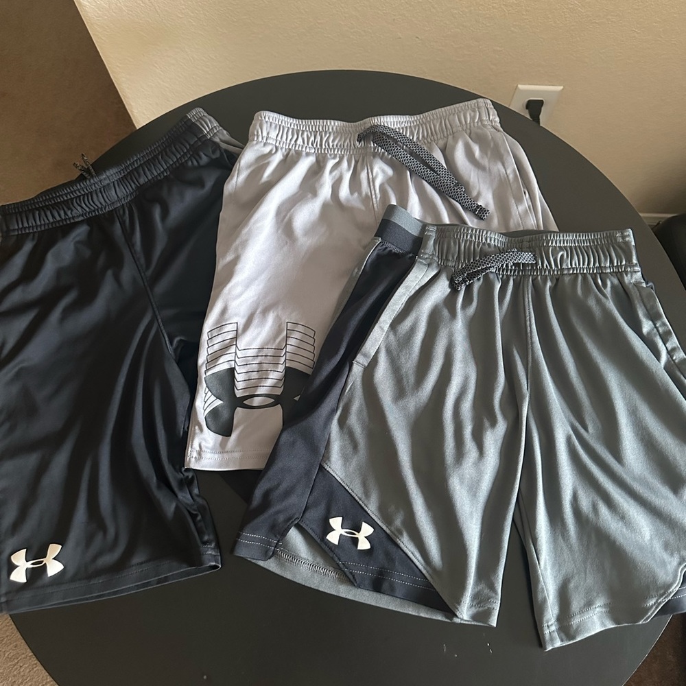 Under Armour Boys Athletic Shorts Bundle Size Small